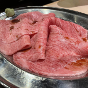 伝説の焼肉屋『ヒロミヤ』四谷4号店だけで食べられる幻の肉がコレだ！