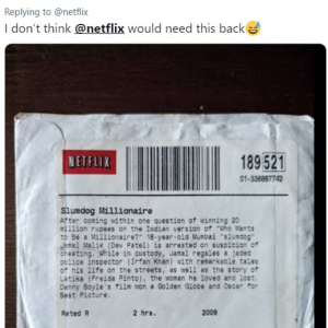 Netflixで借りたDVDを返却し忘れた人たち 「後で莫大な延滞料金が請求されるからみんな気をつけろよ」「このツイートはNetflixの巧妙な罠だぞ」