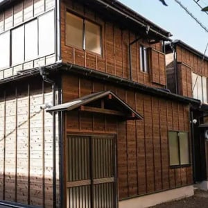 東京・北品川、築90年の古民家群をリノベした「SHINAGAWA1930」。親子カフェや熟成酒専門店などでまちの拠点に成長中