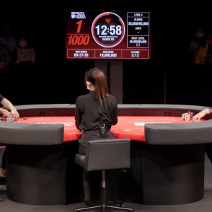 「賞金1000万円」をかけたポーカー対決の結果は？　「世界のヨコサワチャンネル」にて動画公開中！