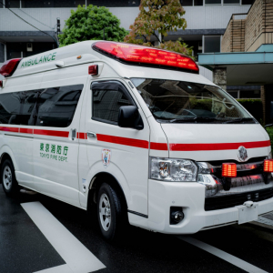 有本香さんが交通事故で救急搬送「ニュース出演後に交通事故」