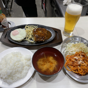 東京都杉並区高円寺『洋食クロンボ』のクロンボ定食とビール