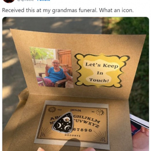 祖母の葬式で孫が貰った記念品がアメリカで話題 「天才の発想」「素敵なおばあさん」