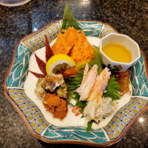 食べることが出来るのはカニ漁解禁からの数週間だけ!　金沢の冬の味覚「香箱ガニ」