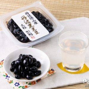 煮汁まで味わい尽くしたい。「味の菊一」マークでお馴染みの菊池食品工業『丹波篠山産丹波黒黒豆』でワンランク上の新年を迎えよう！