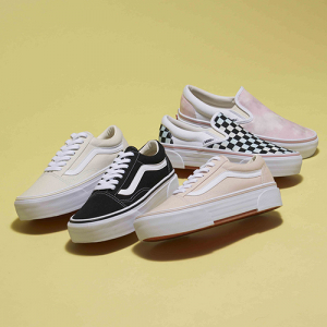 あれ、いつもより脚長く見える？「VANS」のアイコンスニーカーを厚底にした、チャンキーモデルがお出ましだよ