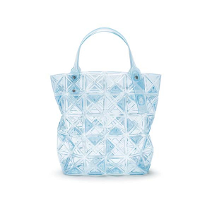 「BAO BAO ISSEY MIYAKE」のバッグシリーズに新色が登場。透明感あふれるデザインは春夏に持ちたい！