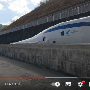 イギリス人YouTuberが日本のリニアモーターカーに試乗した動画を公開 「死ぬまでに一回乗ってみたい」「ユーロスターの時速300キロより速いのか」