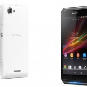 英Clove・HandtecでXperia Lが発売開始