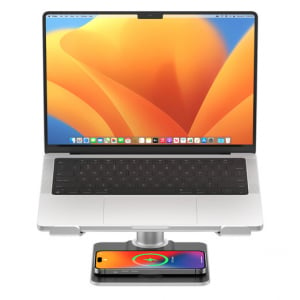 MagSafe充電器を忍ばせてiPhoneを充電！MacBookシリーズと調和するPCスタンド