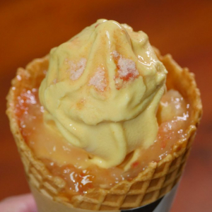 ミニストップのプレミアム白桃ソフトクリームが激ウマだと評判なので食べた結果→ ギャアアアアア！