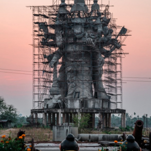 何だこれは！？ラスボス感が半端ない！タイの巨大像の建設風景が凄い！完成したら動き出しそう