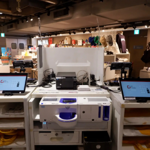 ロフト、研修不要で簡単に操作できる「RedxクラウドPOS」を全店舗に導入