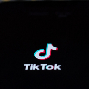 TikTokがAIチャットボット「Tako」をテスト中と公表