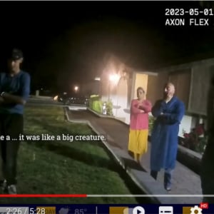 「エイリアンのような生物が自宅の裏庭にいる」 ラスベガス警察の公開した通報音声とボディカメラ映像が話題
