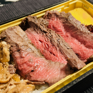 ステーキのクオリティが異次元「黒毛和牛ステーキと牛焼肉弁当」/ 駅弁@京都府錦市場