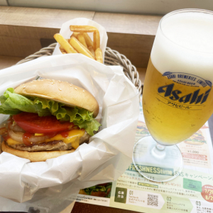 フレッシュネスバーガーが朝から夜までずっと生ビール190円の神対応！ バーガーも食べたらヘブン状態！