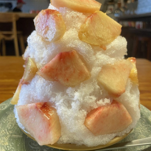 完全予約制の超絶リッチな「桃のかき氷」を食べに行こう / 博多ほたる銀座店