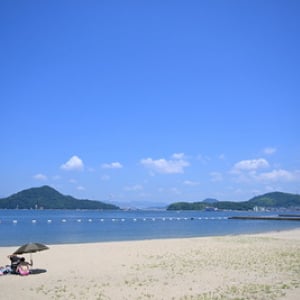 【広島】 広島駅からJRで20分！ 絶景ビーチとモンベル全国唯一の店舗も