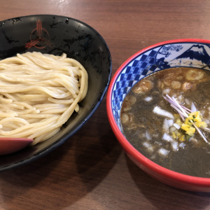 “三田製麺所”の秋の新メニュー「濃厚煮干しつけ麺」が超旨い！