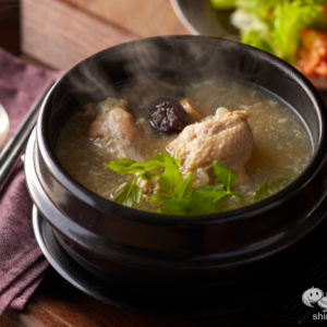 おうちで温めるだけ！ 国産食材を使用した『オンガネキッチン参鶏湯風スープ』を手軽に味わおう