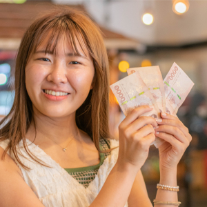 バンコクを旅する学生に聞いてみた！旅先でクレジットカードを使うと何がおトク？