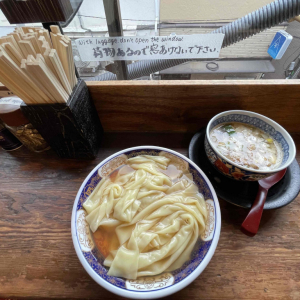 新宿ゴールデン街のラーメン屋「凪」でラーメンとつけ麺を食べた結果→ マジか