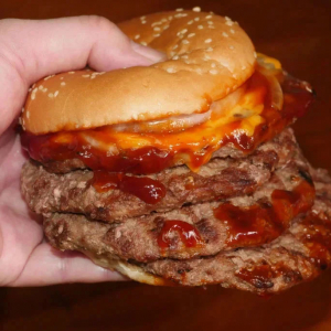 バーガーキングが推奨する「おいしくハンバーガーを食べる方法」を紹介