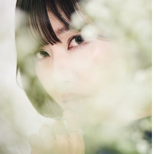 声優・志崎樺音さんがソロデビューシングル 「prayer」をリリース