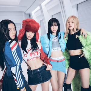 BLACKPINK、YGと再契約締結