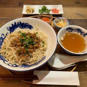 【日本初上陸】激レア！ 騒豆花の台湾料理「塩水意麺」を食べるため新宿に行った結果→ 肉味噌がヤバイ