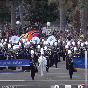 ローズ・パレードに東邦学園のマーチングバンド「TOHO MARCHING BAND」が出場