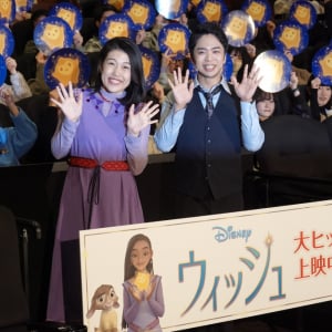 人気ボイトレYouTuber・おしらが、横澤夏子に「ウィッシュ～この願い～」を生歌唱指導！ディズニー最新作『ウィッシュ』応援上映記念イベント