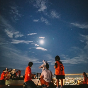 【東京都渋谷区】「SHIBUYA SKY」の天体観測イベントの音声ガイダンスを町田啓太さんが担当！