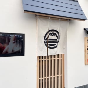 自分専用の鉄板で食べる新感覚ハンバーグが大阪進出！「神⼾⾚ふじ 心斎橋店」の極上メニューを体験