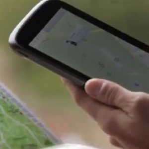 Googleの公式動画に見慣れぬAndroidタブレットが登場、新型Nexus 7？