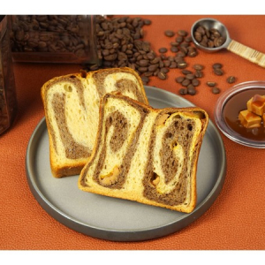 極上スイーツ食パン「嵜本珈琲と塩キャラメルの食パン」が4月限定で登場！