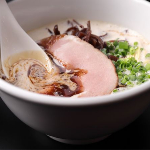 【東京都渋谷区】名古屋発の泡豚骨ラーメンを東京で味わえる！「俺の豚骨渋谷店」がオープン