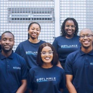 アフリカ企業と顧客の“言語の壁”を打ち破る、Botlhale AIの多言語チャットボット