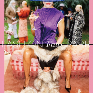ファッション・フォトグラフィーに特化したMartin Parrの写真展が開催。写真集『FASHION Faux PARR』より16作品をアジア圏内で初お披露目