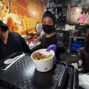 【グルメ】台湾・台北に行ったら絶対に食ってほしい「路上メシなのにミシュラン掲載店」の焢肉飯！ 一甲子餐飲