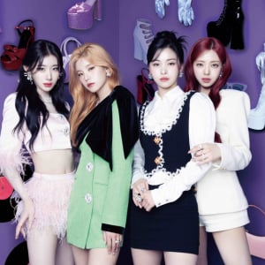 ITZY、日本3rdシングル「Algorhythm」MV撮影から飛び出し“自由な自分”に