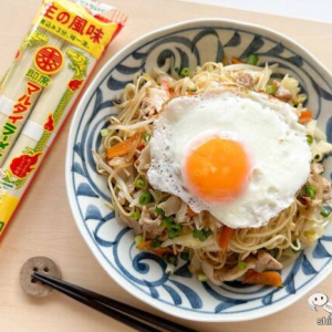 愛されラーメンのアレンジメニューはいかが?! 『マルタイラーメン』で、超カンタン「焼きそば」を作ろう