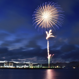 【千葉県鴨川市】夏の夜空を彩る「鴨川市民花火大会」2年ぶりに復活！様々なイベントも連日開催