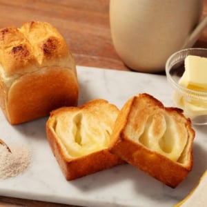 高級食パン専門店「銀座に志かわ」から期間限定の新商品「塩バター食パン」が登場！