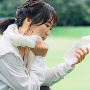 ひろゆきさんが根性論と熱中症を語る「下校時にスポーツドリンクを飲むのは校則違反という頭のおかしな学校がある」