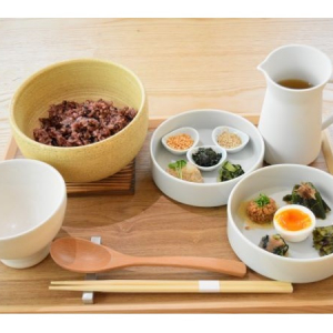 【京都府京都市】「飲 京都小川生薬 Cafe」で、午前中10食限定の「京のいろどり健康茶づけ」販売開始