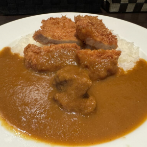 神戸に行ったらこの店でカツカレー食べるのは最高のご馳走だよね？ みんなそうだよね