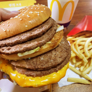 なんでマクドナルドがマクドナルドって名称なのか知ってる？ 俺は知らないしみんなも知らない