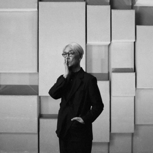 坂本龍一最後のピアノソロコンサート作品『Opus』配信開始　「Aqua」映像プレミア公開